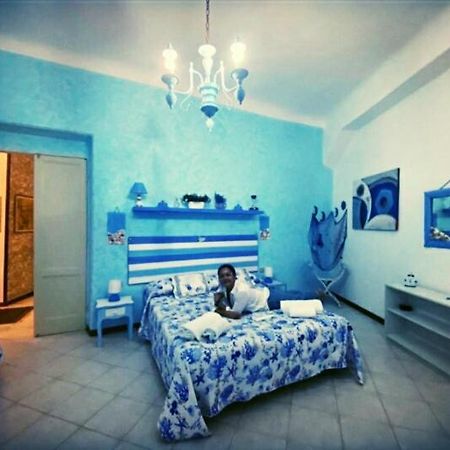 La Maison des Caprices_ La Spezia _Stazione_5Terre Esterno foto