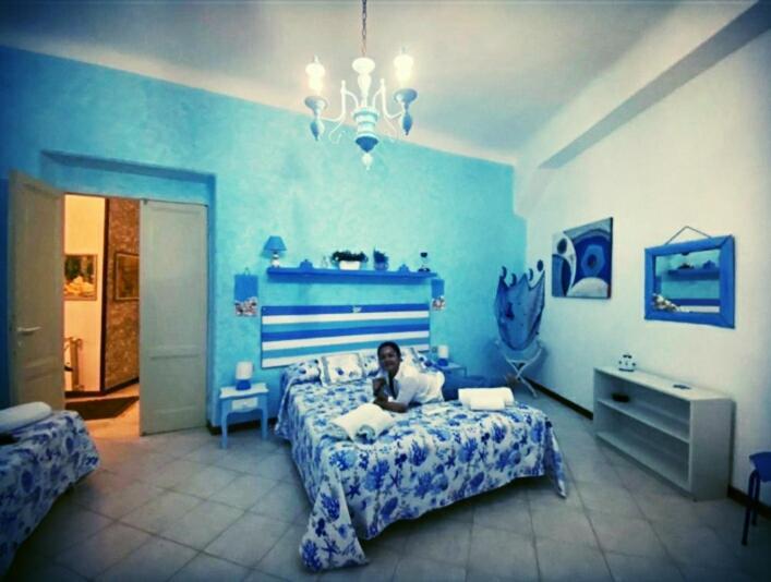 La Maison des Caprices_ La Spezia _Stazione_5Terre Esterno foto